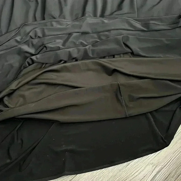 ❤️Host Picks❤️[XS]BCBGMAXAzria Black Moroccan  Draped Jersey V Gown Maxi Dress. - Picture 13 of 14